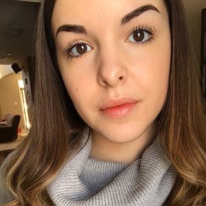 Meet your Posher, Vanessa